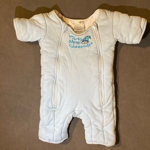 Merlin’s magic sleep suit 3-6 months small no stains